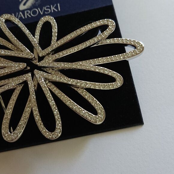 Silver tone Exquisite Swarovski BROOCH - Picture 2 of 7